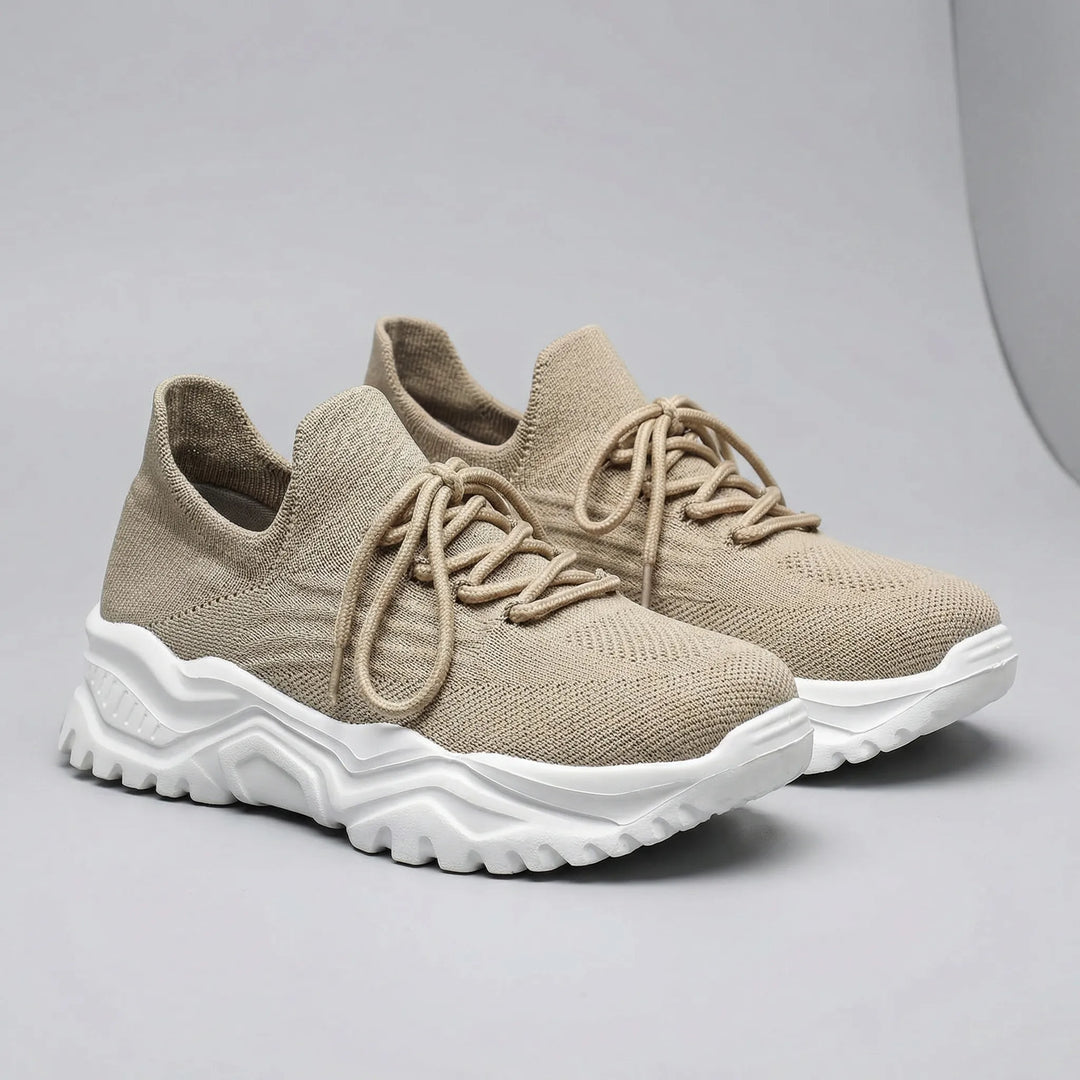 Bekväma beige Abbey damsneakers, lågprofil träningsskor med stöd för vardag och långa promenader.