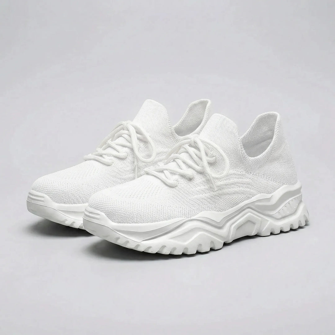 Abbey damsneakers i stilren lågprofil design, erbjuder utmärkt komfort och stöd för hela dagens aktiviteter.