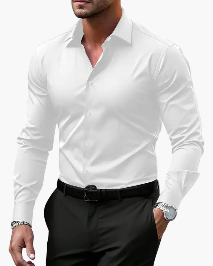 Mångsidig herrskjorta med lång ärm, lämplig för business, casual och formella tillfällen.