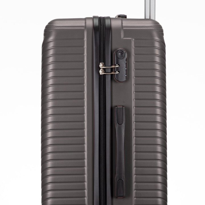 Svart, stilren handbagageväska. Lättviktsdesign med TSA-lås för modern flygresa.