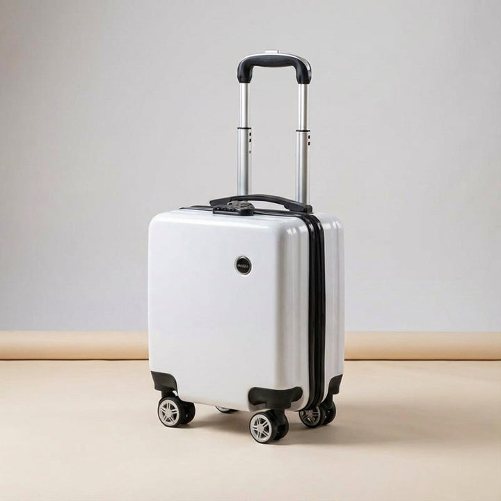 Funktionell kabinresväska med smarta fack för organiserat lättviktsbagage.