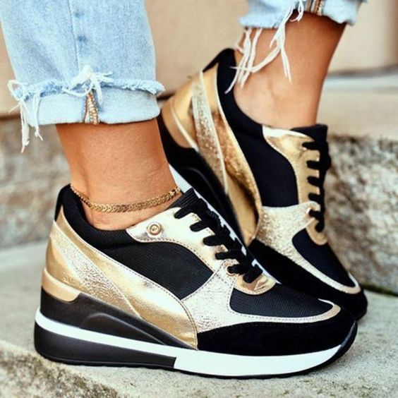 Snygga damsneakers med luftkudde och bekväm passform hela dagen.