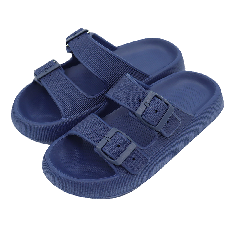 "Lätta Eva damsandaler med tjock sula, 4,3 cm klack, djup hälkopp, stilren design, perfekt för alla aktiviteter."