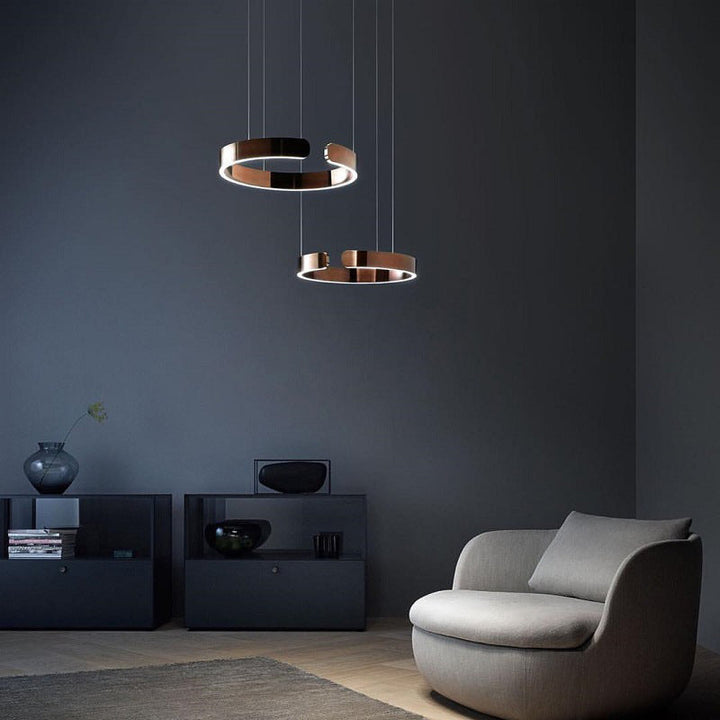 Modern LED-hänglampa med dubbla ringar i svart, dimbar designtaklampa för stilfull inomhusbelysning.