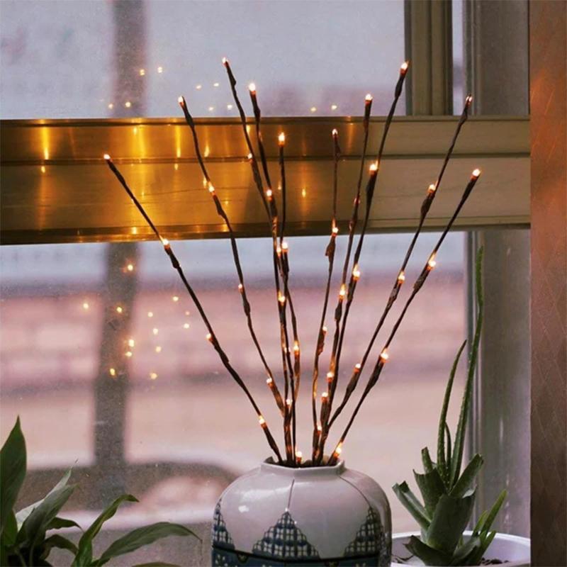 "LED kvistljus med varmvit glöd, naturlig design, 5-10 kvistar, 20-40 LED-lampor, elegant och stämningsfull belysning"
