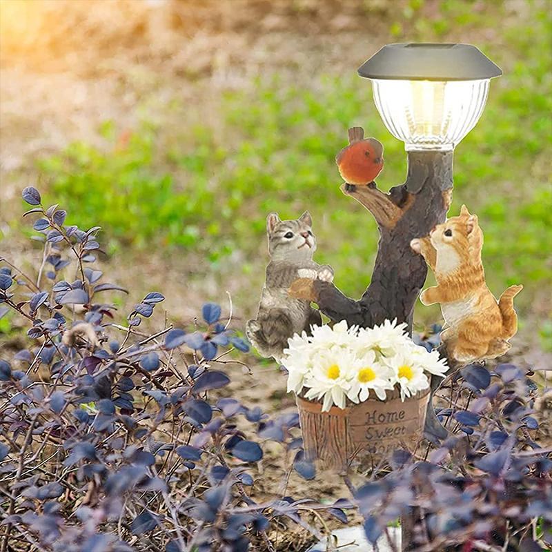"LED Trädgårdsprydnad, katt eller hund, solcellsdrivet ljus, handmålad, väderbeständigt, för utomhusbruk."