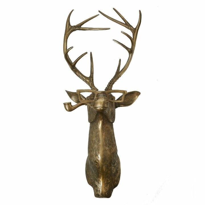 Exklusiv väggdekoration: handmålat djurhuvud i plast. En unik presentidé för inredningsentusiaster.