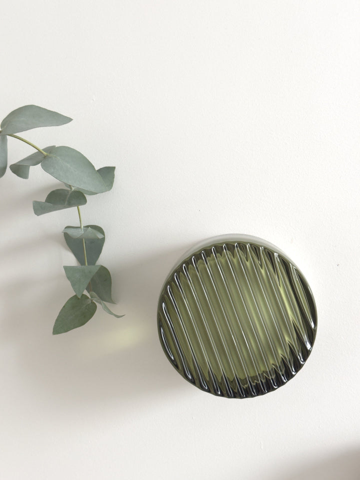 Elegant Lunara vägglampa. Modern LED-belysning i aluminium/akryl, energieffektivt upp/ned-ljus för hemmet.