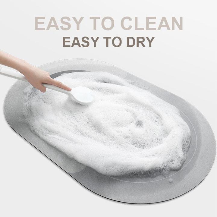 Oval badmatta, mjuk och snabbtorkande. Absorberande lyx för badrumsinredning.