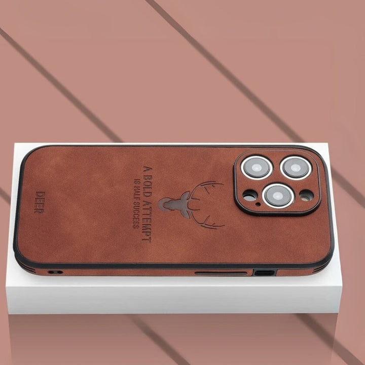 Premium iPhone-skydd: mockafodral med kameralinsskydd & stötdämpning.