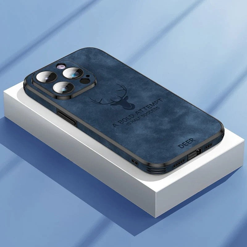 Premium iPhone-fodral i mjuk mocka, ger lyxigt skydd & kameralinsskydd.