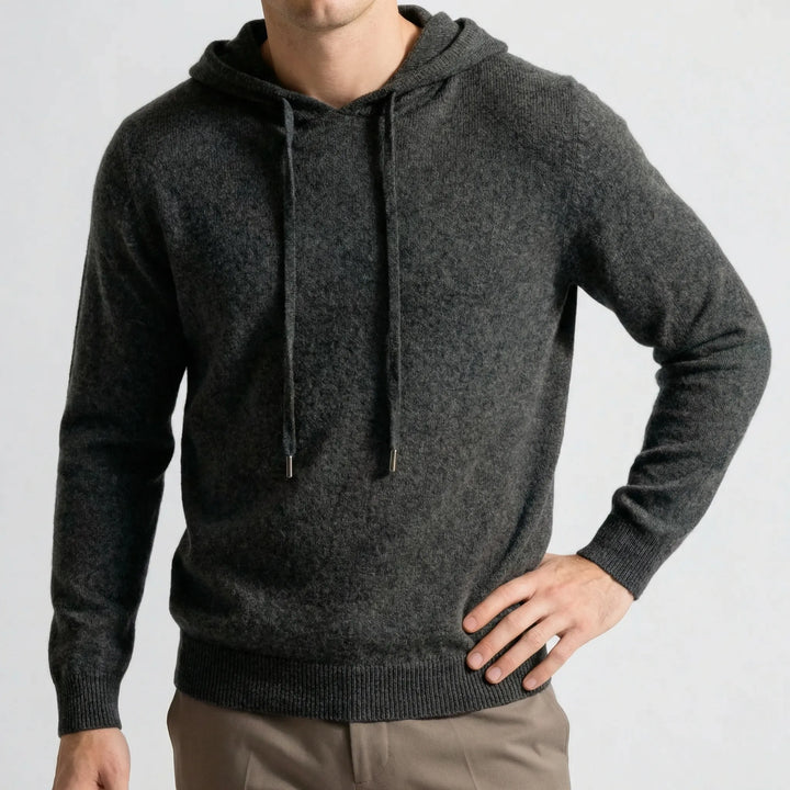 Vardags-pullover med minimalistisk lyx. Bekväm herr-hoodie, perfekt för höst- och vinterstil.