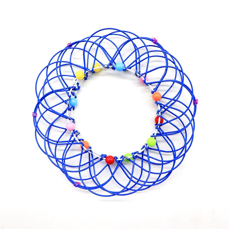 Magisk mandala blomkorg leksak med färgglada pärlor, flexibel med livfulla former och slående geometrisk design.
