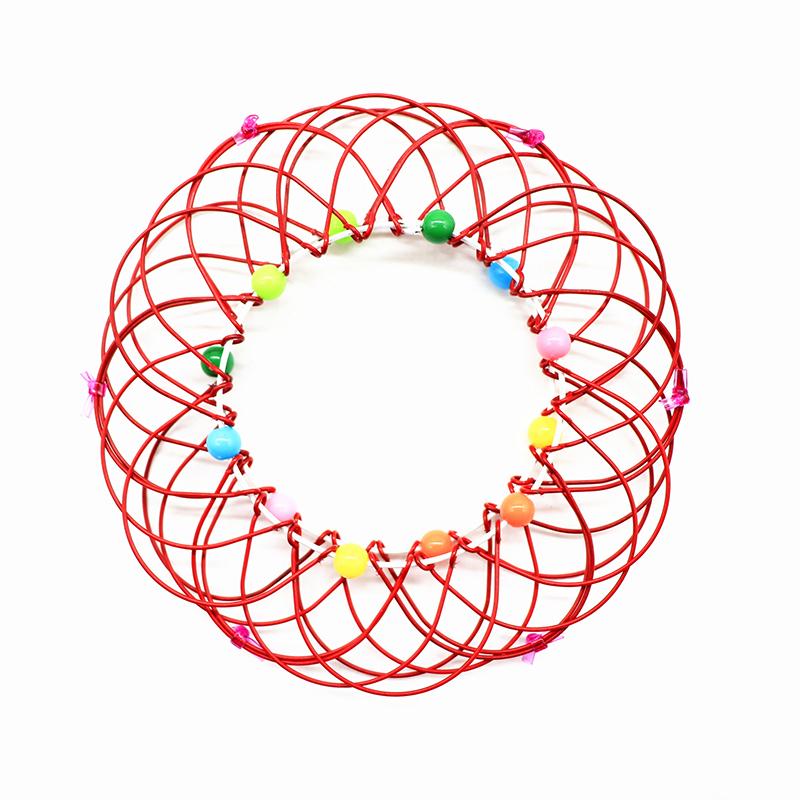 Magisk mandala blomkorg leksak med färgglada pärlor, flexibel med livfulla former och slående geometrisk design.