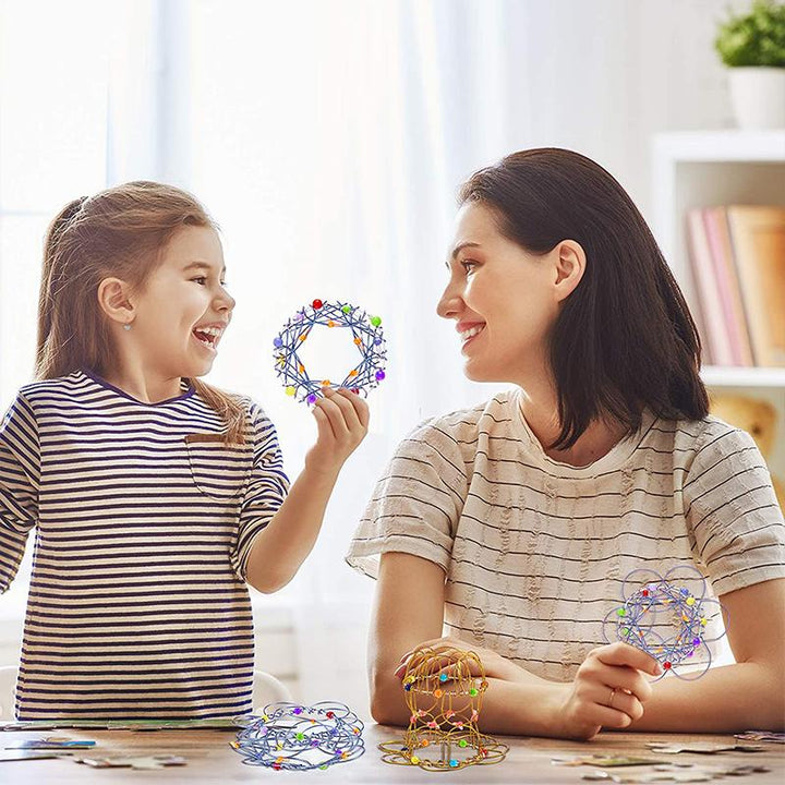 Magisk mandala blomkorg leksak med färgglada pärlor, flexibel med livfulla former och slående geometrisk design.