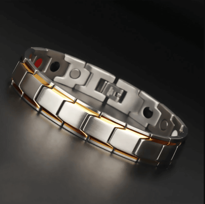 Elegant CoreFlex magnetarmband i rostfritt stål, perfekt unisex smycke för alla tillfällen.