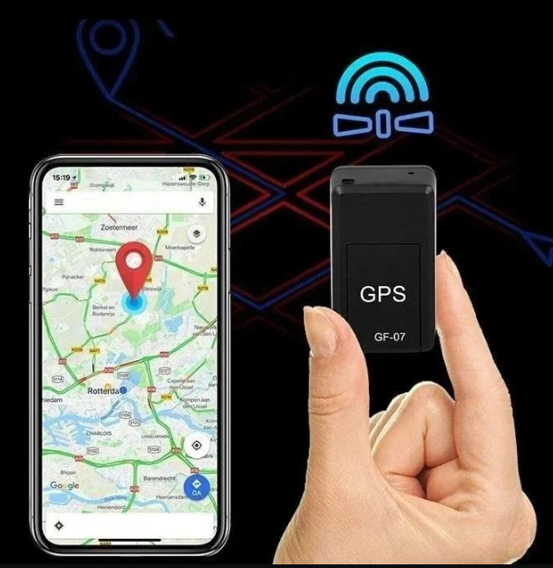 Liten magnetisk GPS-tracker för fordon. Spåra bil, lastbil i realtid. Effektivt stöldskydd och övervakning.