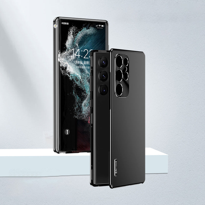 "Magnetisk telefonväska med legeringsram på smartphone, stötskydd och elegant design, perfekt för vardagsbruk."