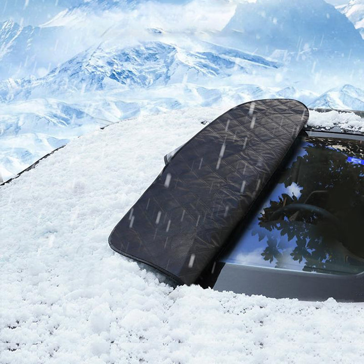 "Magnetiskt bilskydd silver, skyddar mot snö och frost, passar alla fordon, enkel installation, mått 150x105 cm."