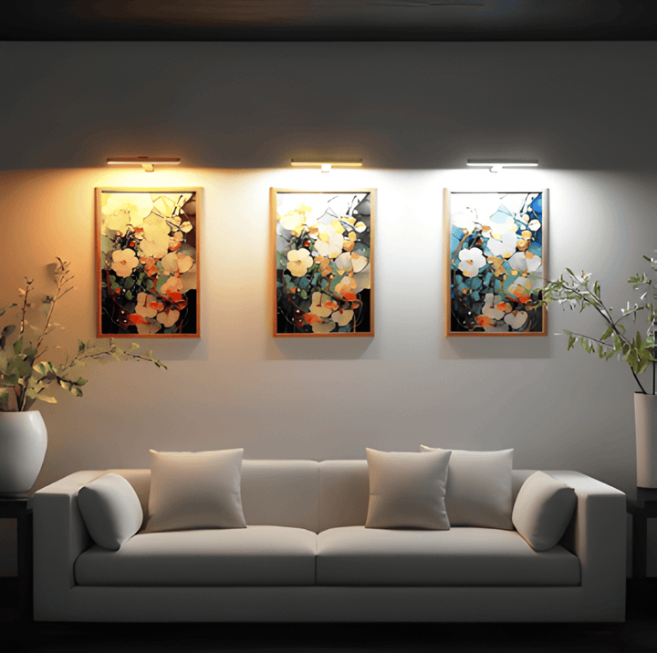MagniLite LED-lampa, roterbar & fjärrstyrd. Enkel att placera för perfekt inomhusbelysning.