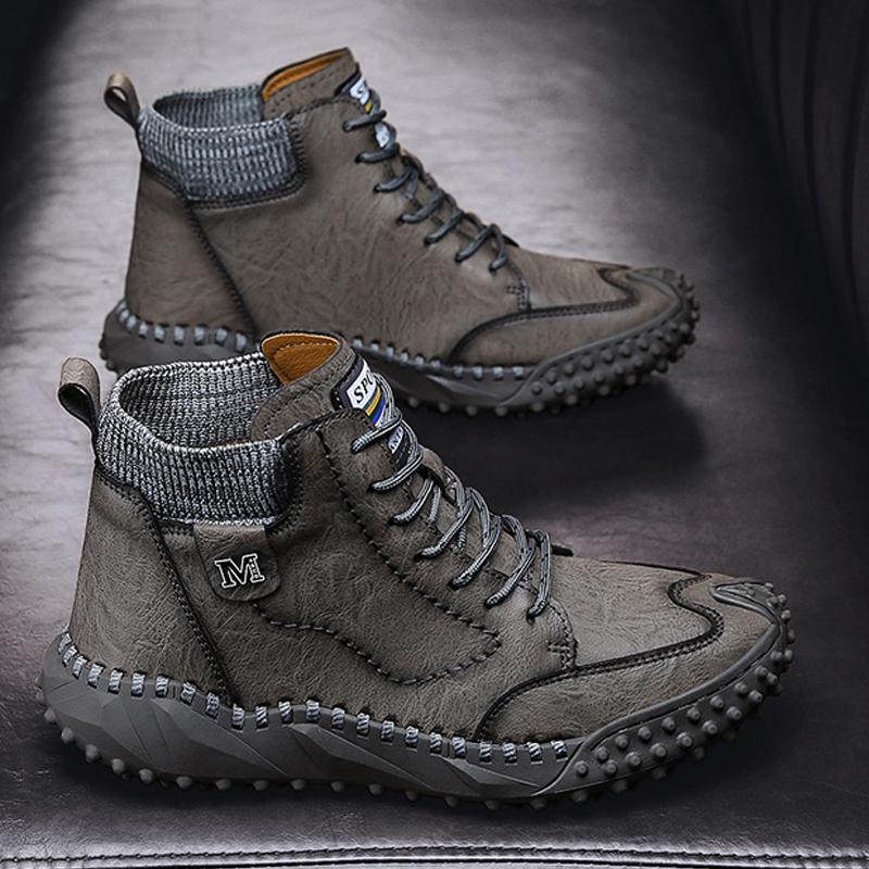 "Män retro PU-läder ankelstövlar, bruna med snörning och rund tå, halkfria gummisula. Eleganta för höst och vinter."