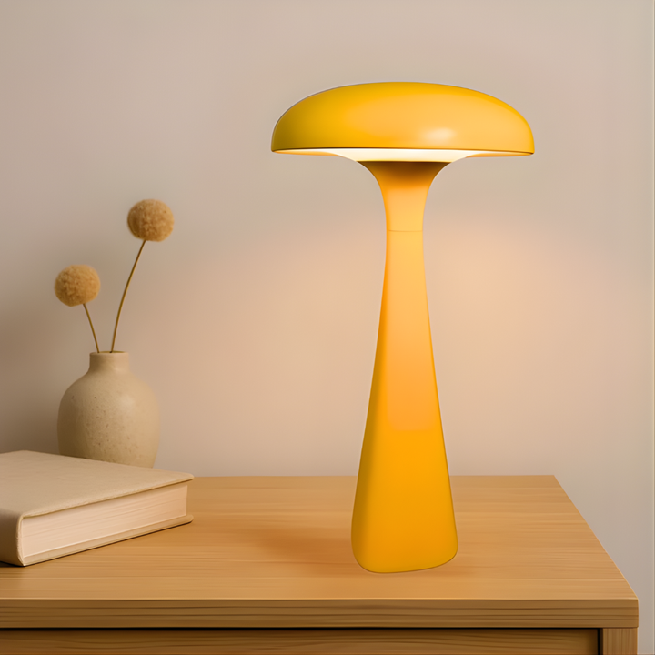 Stilren manetlampa som bordslampa, skapar marin stämning. Unik skrivbordslampa för vardagsrum, sovrum eller kontor.