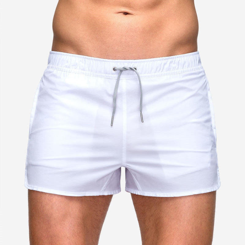 "Mäns andningsbara sommarmesh shorts i flera färger, lätt meshmaterial, två fickor, ideal för strand och träning."