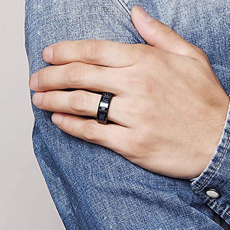 "Mäns färgglada tungstencarbide drakring, elegant design, i grön nyans. Högkvalitativt smycke för stilmedvetna män."