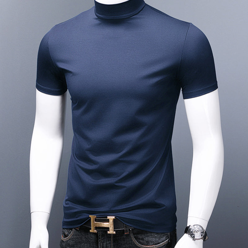 "Mäns modal T-shirt med halv polokrage, enfärgad design och bekväm passform, perfekt för alla tillfällen."