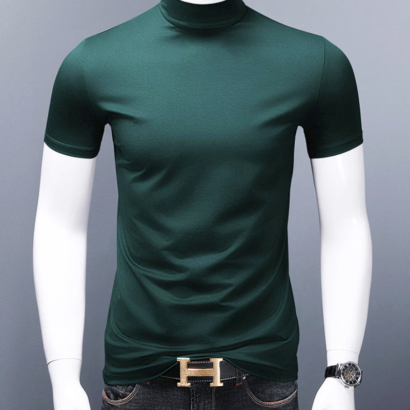 "Mäns modal T-shirt med halv polokrage, enfärgad design och bekväm passform, perfekt för alla tillfällen."