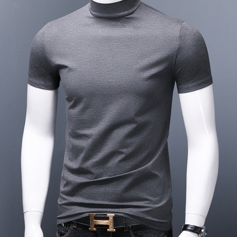"Mäns modal T-shirt med halv polokrage, enfärgad design och bekväm passform, perfekt för alla tillfällen."