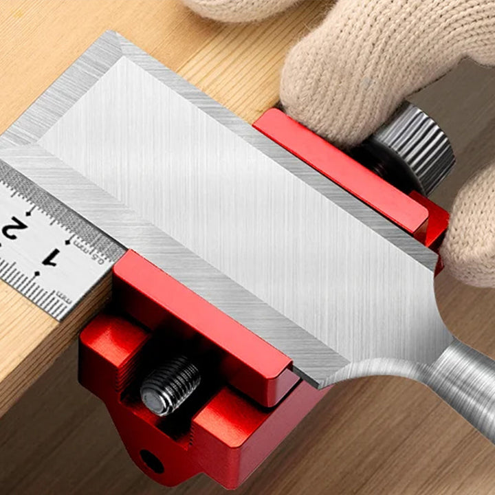 "Metallisk sliphjälp för mejslar och hyvelblad, ergonomisk design med korrosionsbeständig yta, för exakt slipning."