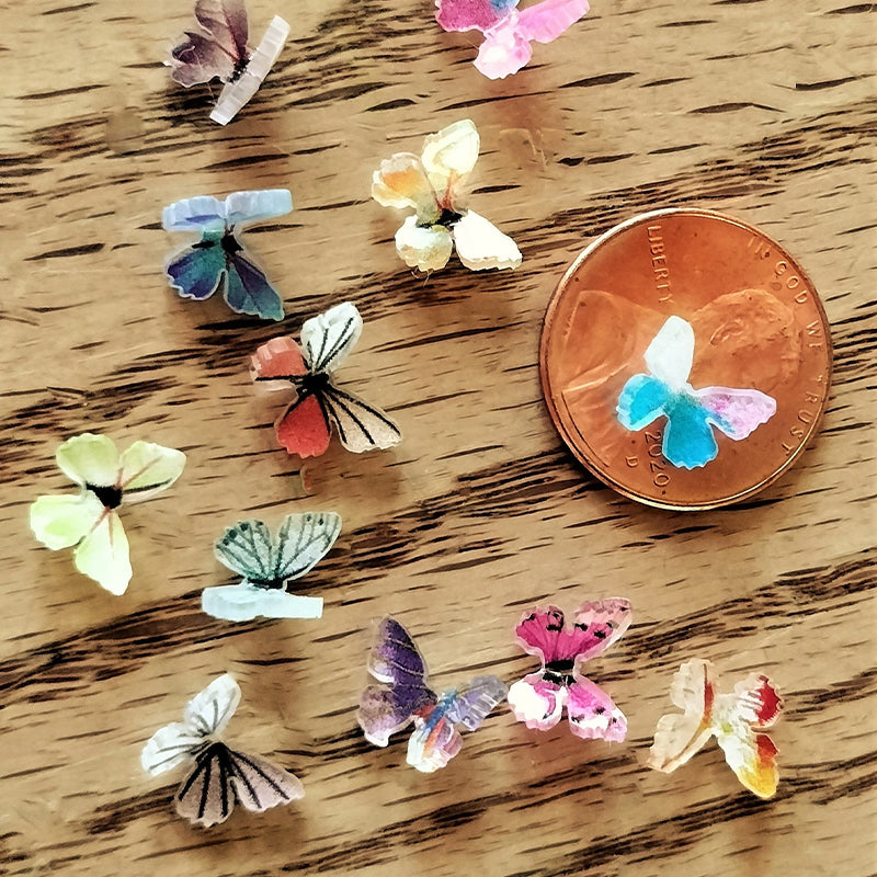 "Mikro Miniatyr Fjärilar Dekoration Akryl i olika färger och mönster, små och detaljerade, perfekt för hantverksprojekt."