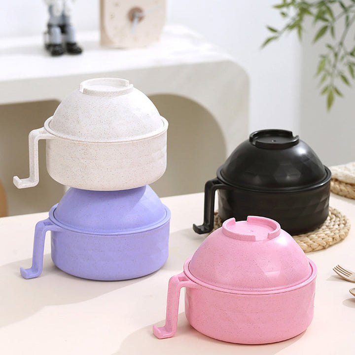 "Mikrovågssäker ramen-skål med lock i multifärg, perfekt för snabba måltider. Visas i lila, svart, beige och rosa."
