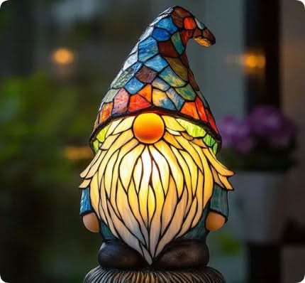 Unik LED-bordslampa, USB-ansluten. Har ett detaljerat hundrasmotiv och ger varmvitt sken.