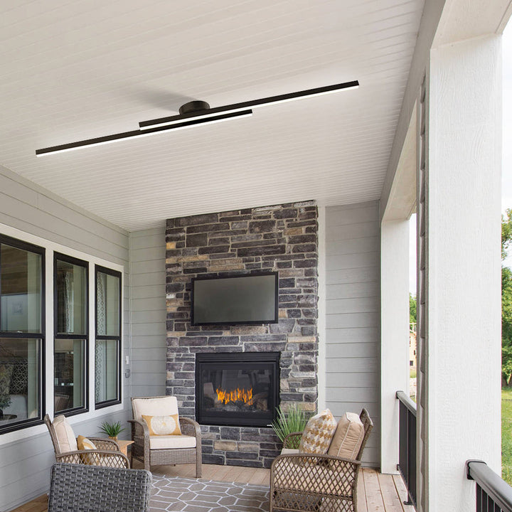 Modern LED takarmatur, minimalistisk design i borstad aluminium.