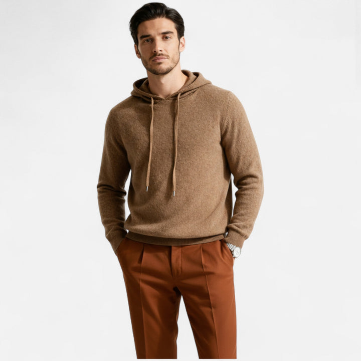 Bekväm herr-hoodie, "Leo"-modell, designad för stilren och avslappnad elegans.