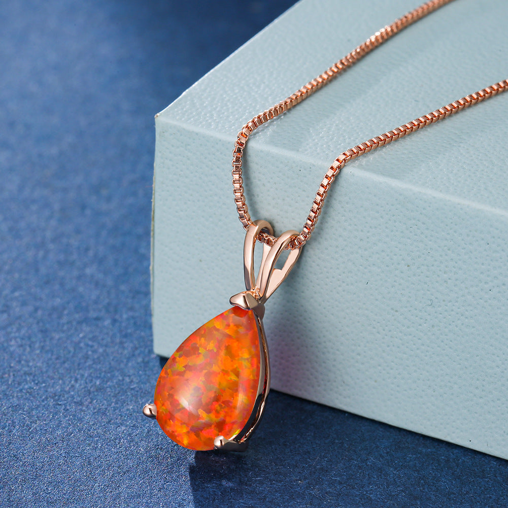 Ädelstenhalsband: Droppformad opal i en enkel, elegant design, ett vackert damhalsband.
