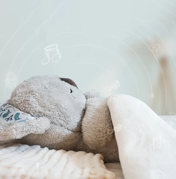 Sömnkoala andas mjukt. Ett lugnande kramdjur som bidrar till stresslindring och bättre sömn.