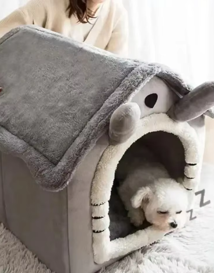 Mjuk, grå hundsäng för små hundar & katter. Värmande husdjurssäng som ger bekväm och trygg sömn för smådjur.