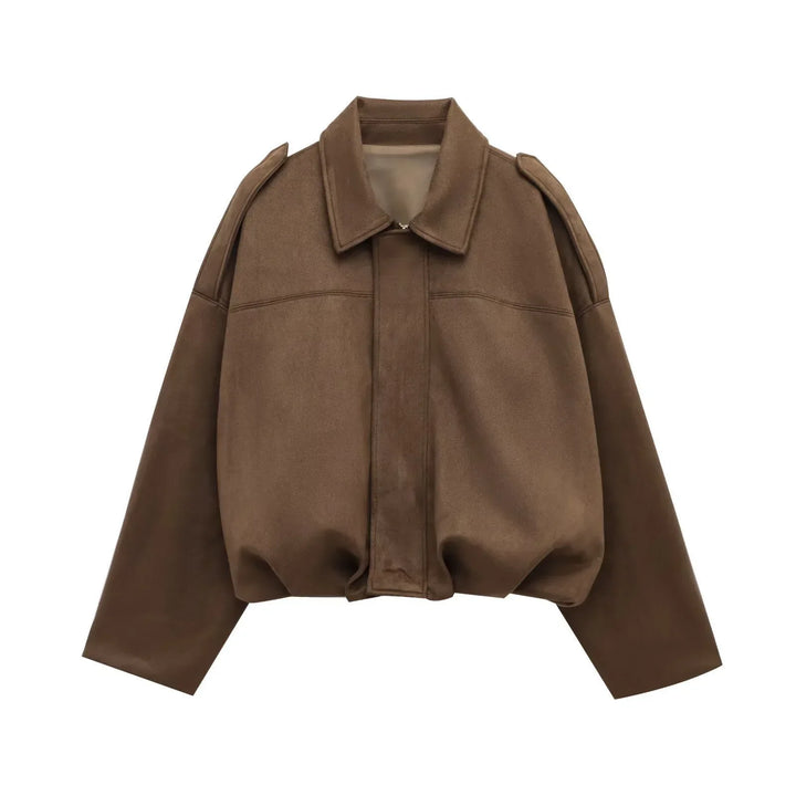 Elegant oversized damjacka i mockaimitation. Modern mockajacka för höst och vinter, perfekt för mode och komfort.