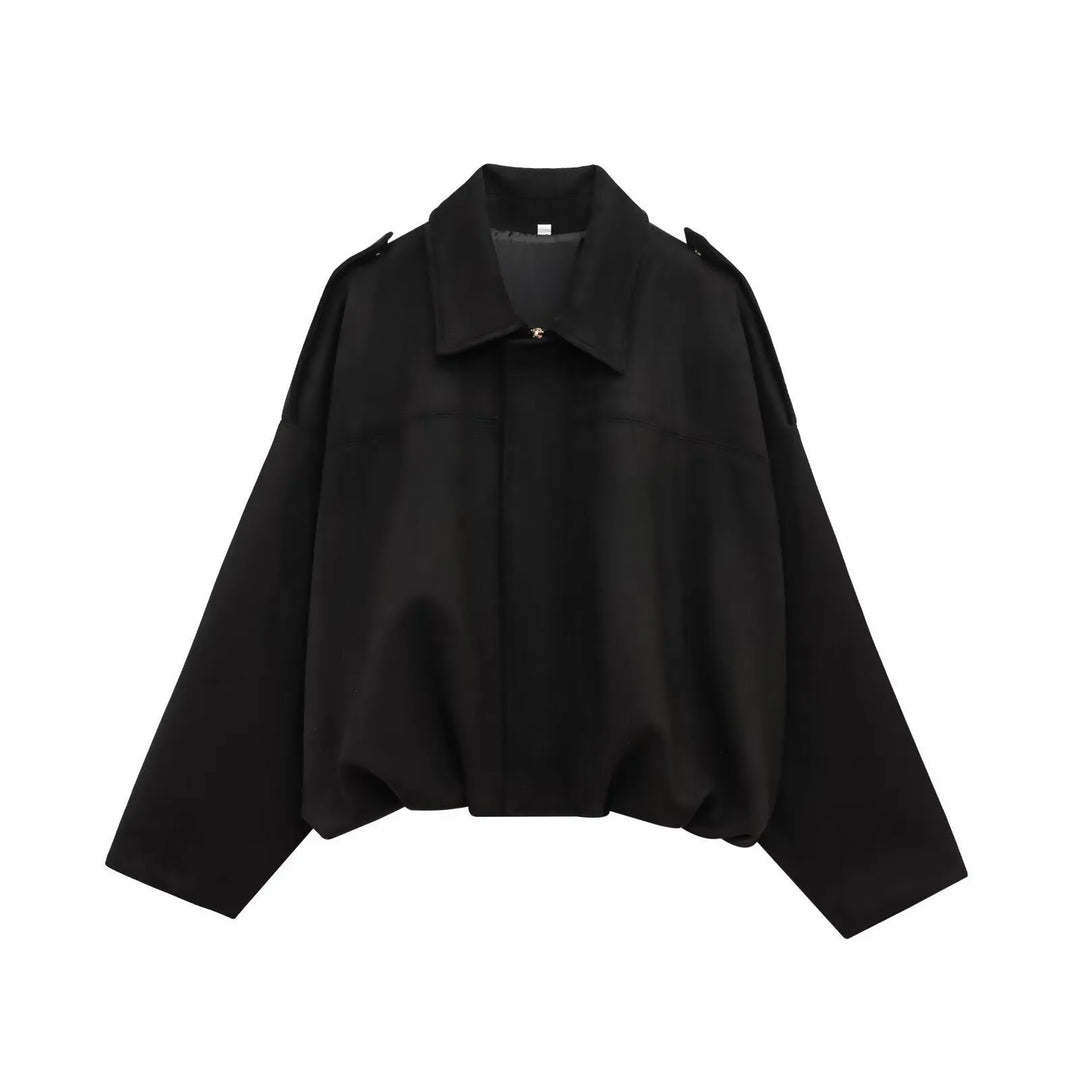Klassisk oversized mockajacka för dam. Mjuk och varm höst/vinterjacka i högkvalitativ mockaimitation för stil.