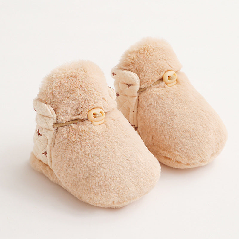 "Mjuka unisex bebis mjuksulor i beige, brun och rosa med elastisk design och halkfri sula, perfekt för små äventyrare."