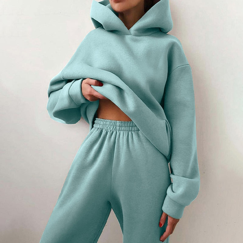 Komfortabelt dam loungewear-set, tvådelat med modern design.