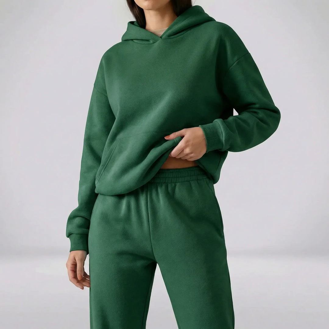Snyggt Mikayla myskläder, damset med huva. Perfekt för en avslappnad stil.