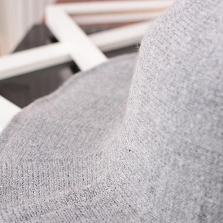 "Modern dam häxhatt i ullblandning, stilren design, finns i sex färger, elegant accessoar för fest och vardag."