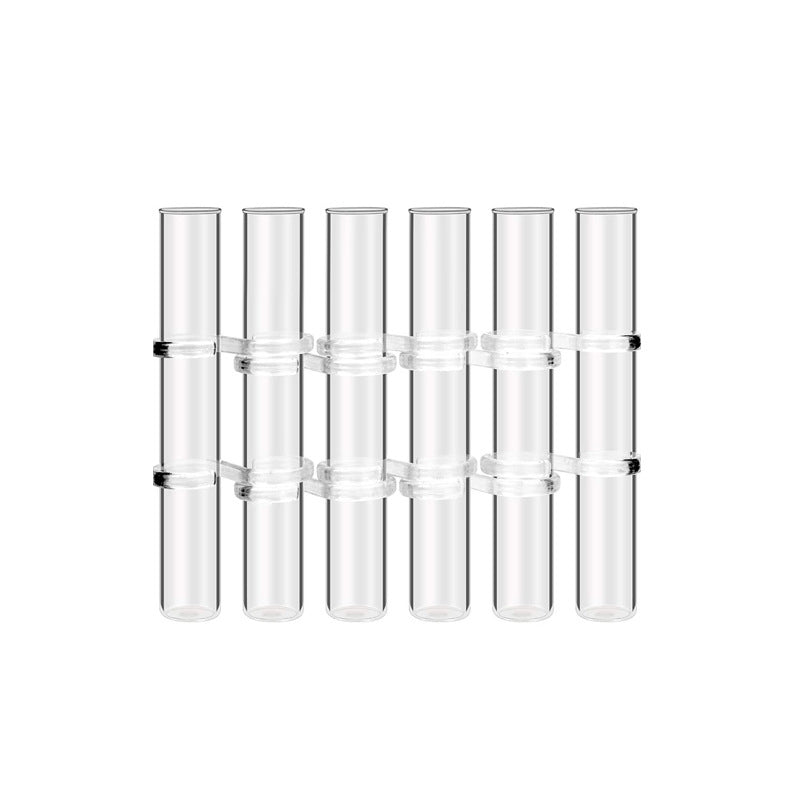 "Modern hängd blomvas av glas, flexibel och kreativ dekoration för hem och kontor, elegant och stilren design."
