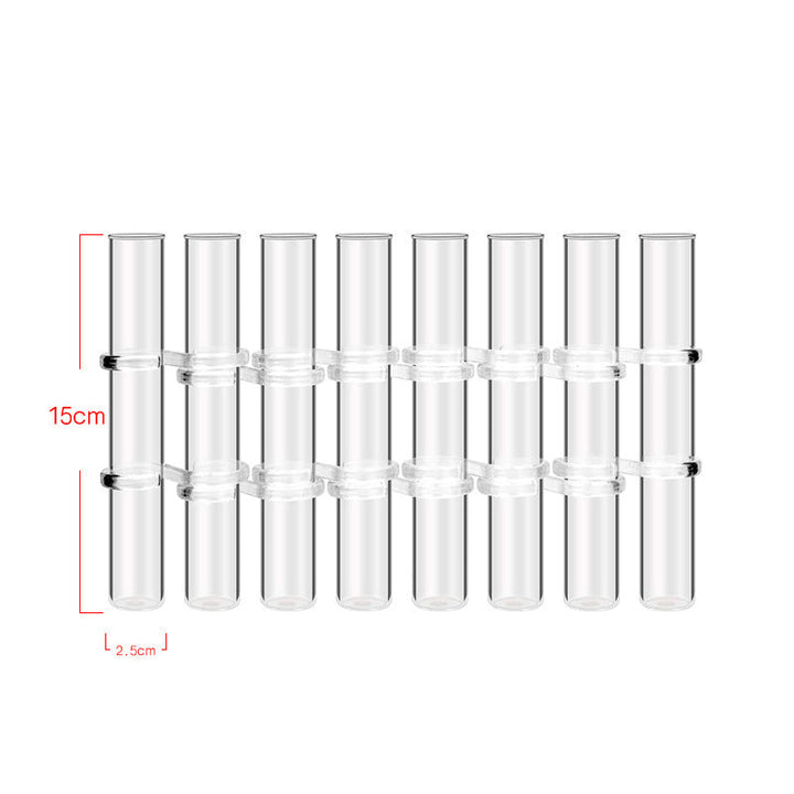 "Modern hängd blomvas av glas, flexibel och kreativ dekoration för hem och kontor, elegant och stilren design."