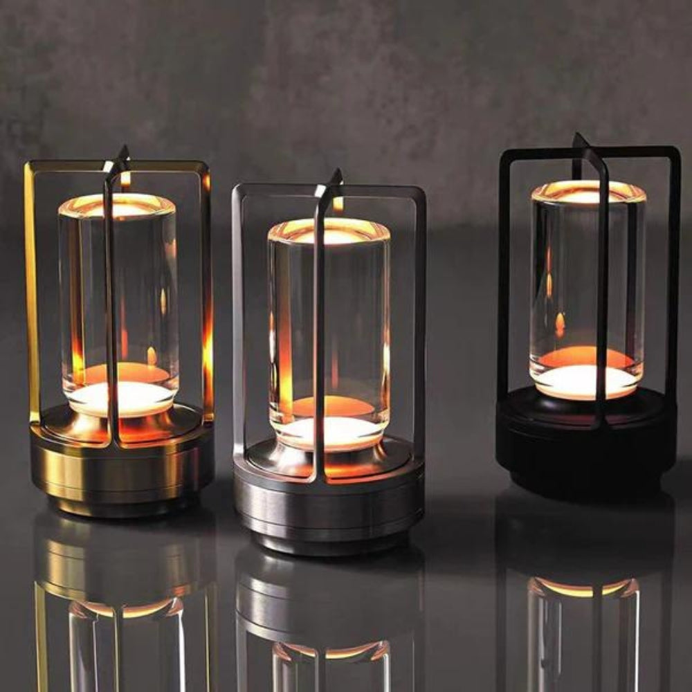 Elegant uppladdningsbar LED-bordslampa i modern design, idealisk som bärbar stämningsbelysning.