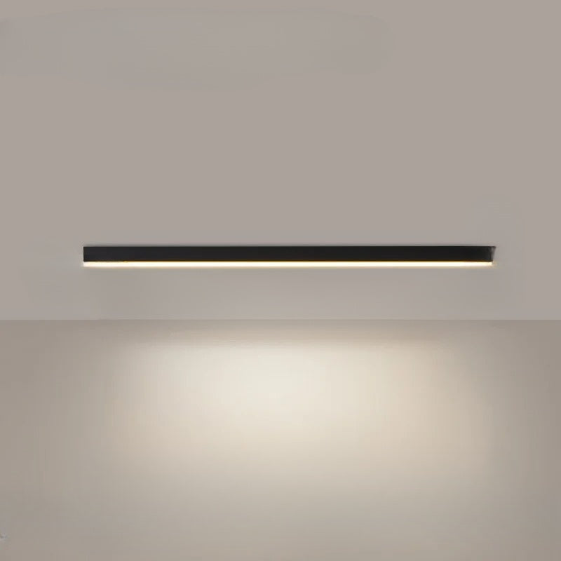 Stilren LED taklampa i vardagsrum, skandinavisk modern design, dimbar för stämning.